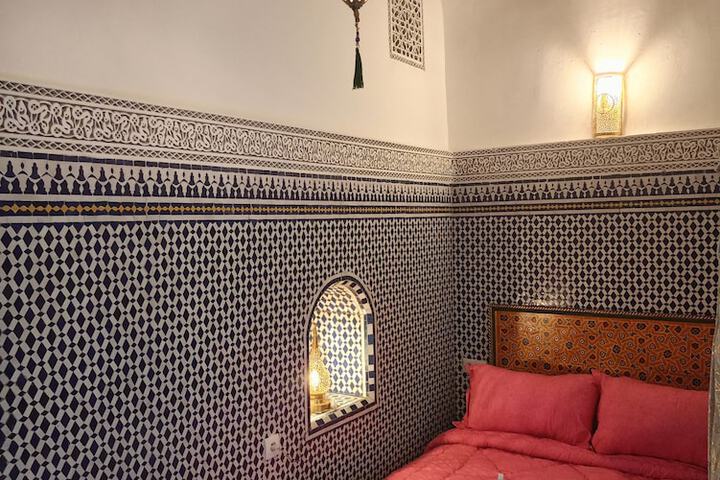 Room 2 of 63