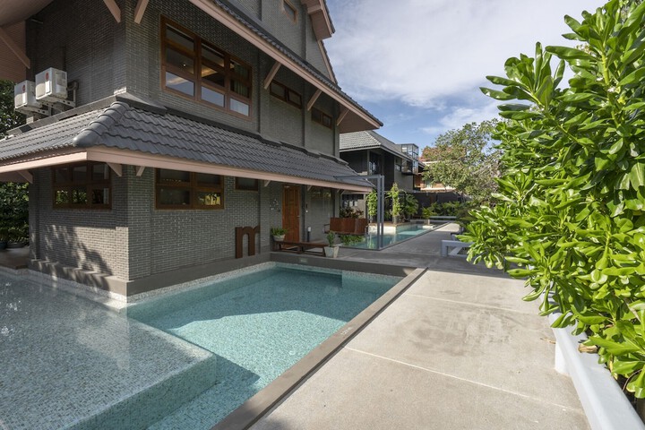 Pool 184 of 219