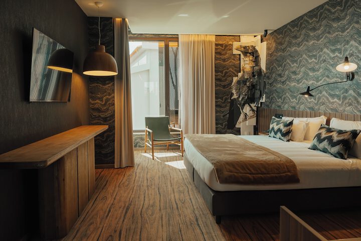 Room 11 of 61