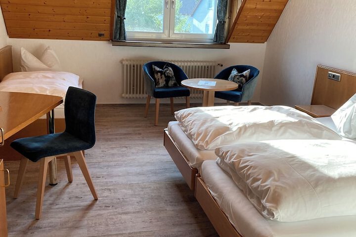 Room 25 of 58
