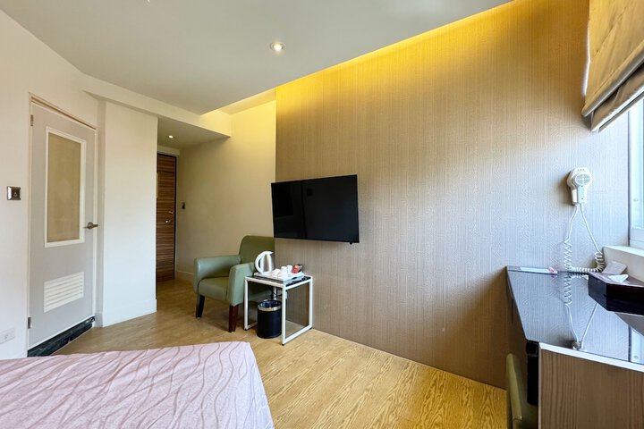 Room 35 of 160