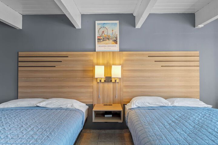 Room 15 of 39
