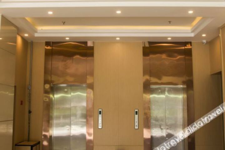Hotel Interior 4 of 12
