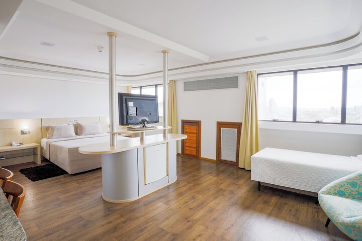 Room 35 of 91