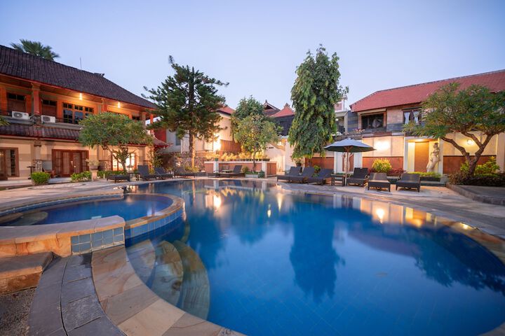 Pool 39 of 57