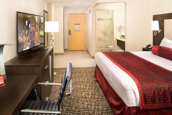 Standard Room, King or Two Doubles (1 of 9)
