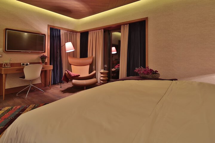 Room 20 of 127