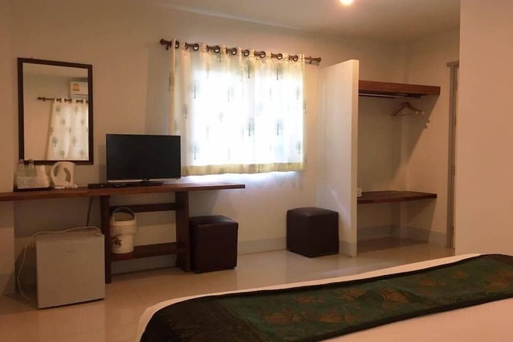 Room 25 of 51
