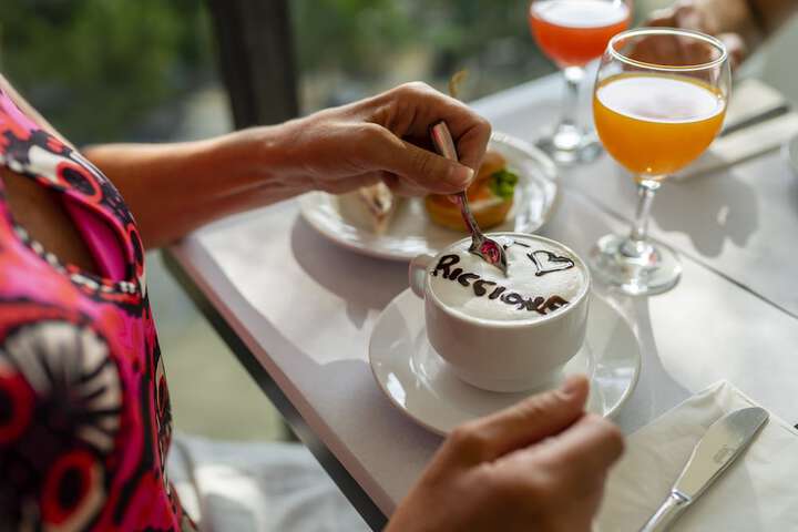 Breakfast/Coffee Service 94 of 115