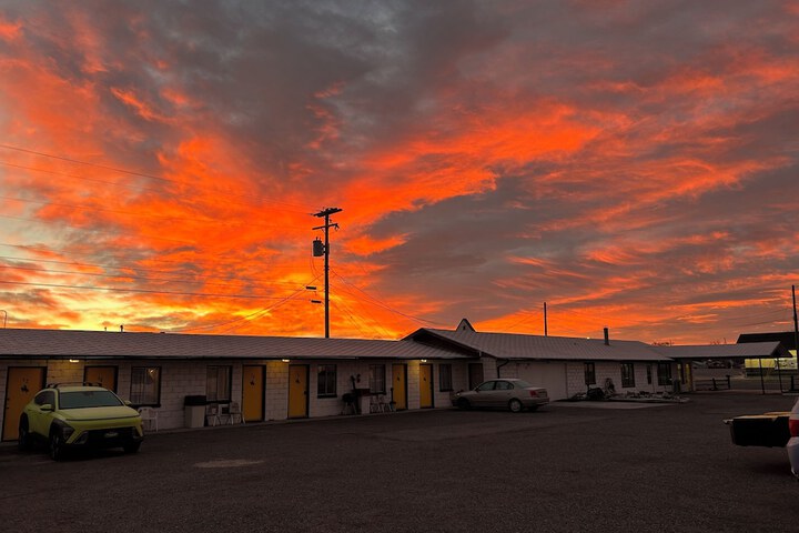 Hotel 37 of 38
