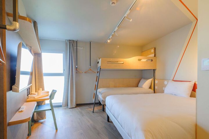 Room 20 of 77