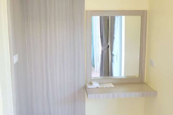 Room 19 of 143