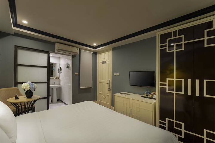 Room 25 of 92