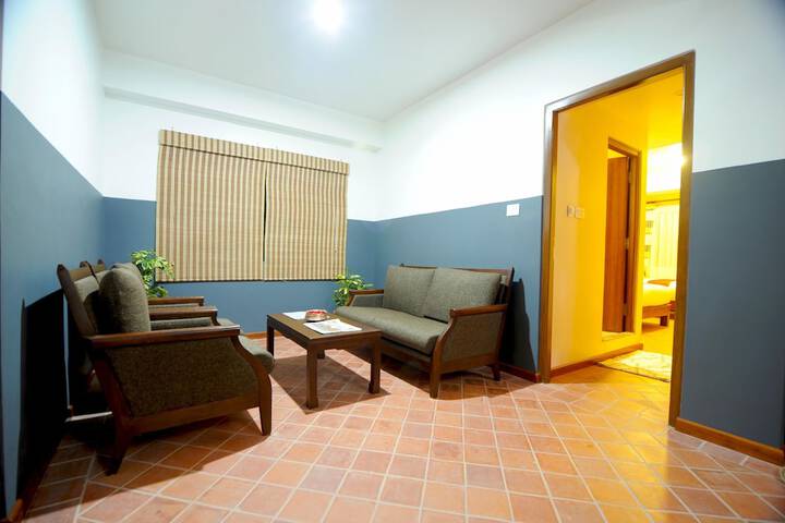 Room 18 of 34