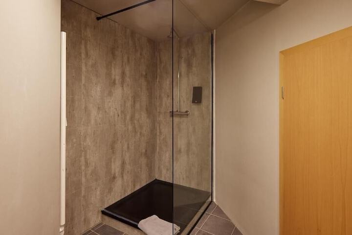 Room 86 of 89