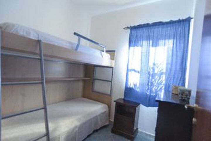 Room 8 of 22