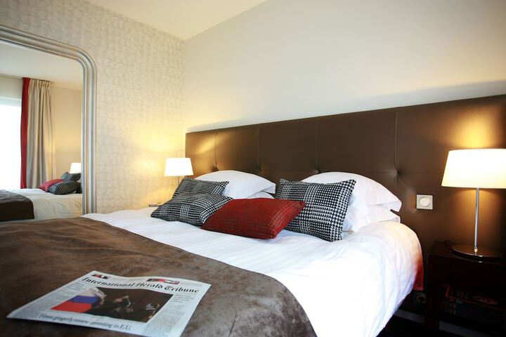 Room 3 of 46