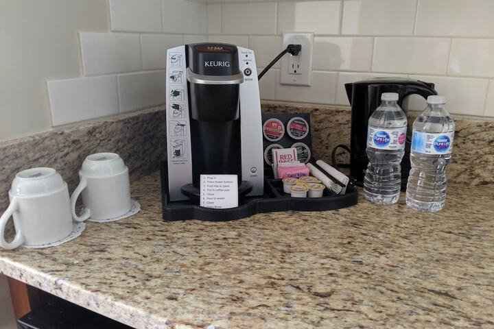 Breakfast/Coffee Service 24 of 43