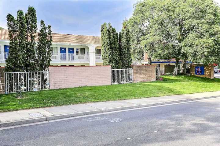 Property Grounds 22 of 28