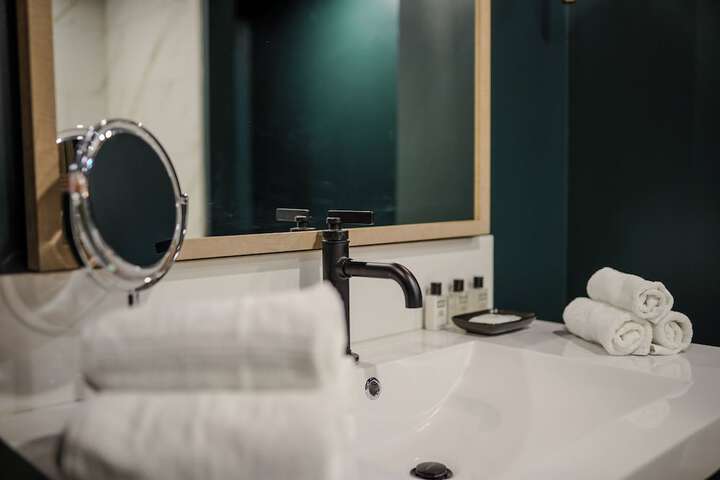 Room 20 of 39