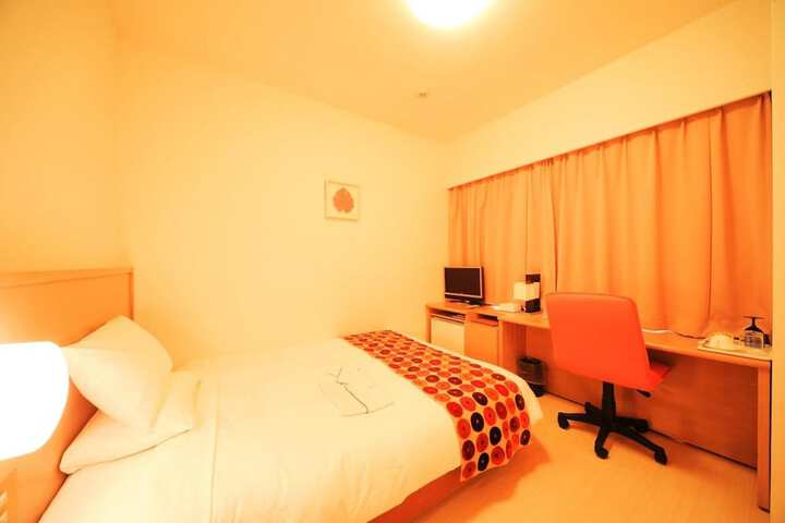 Room 5 of 31