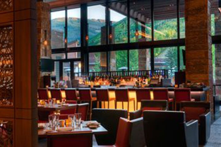 Hotel Bar