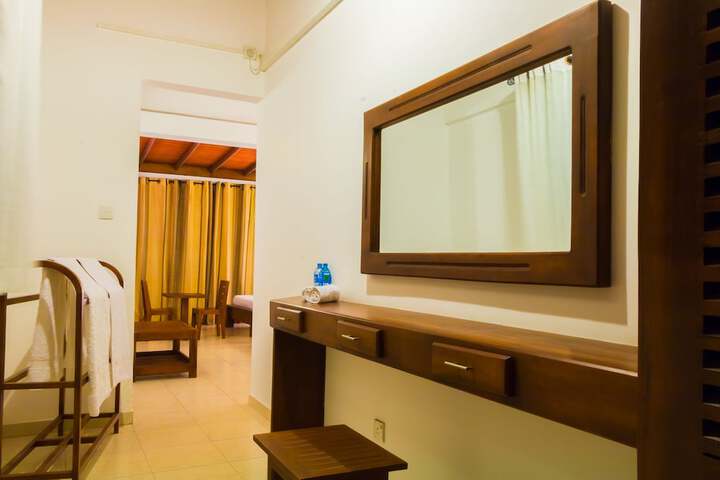 Room 18 of 95