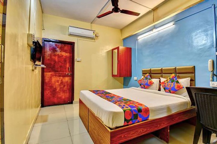Room 16 of 34