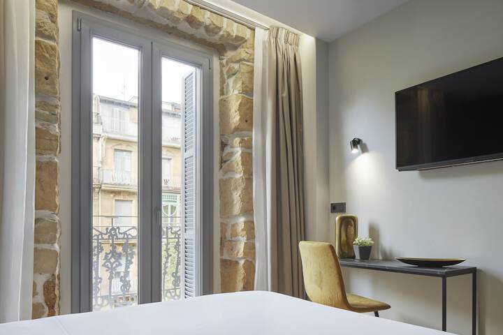 Room 21 of 39