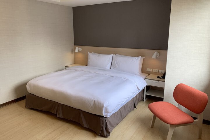 Room 16 of 31