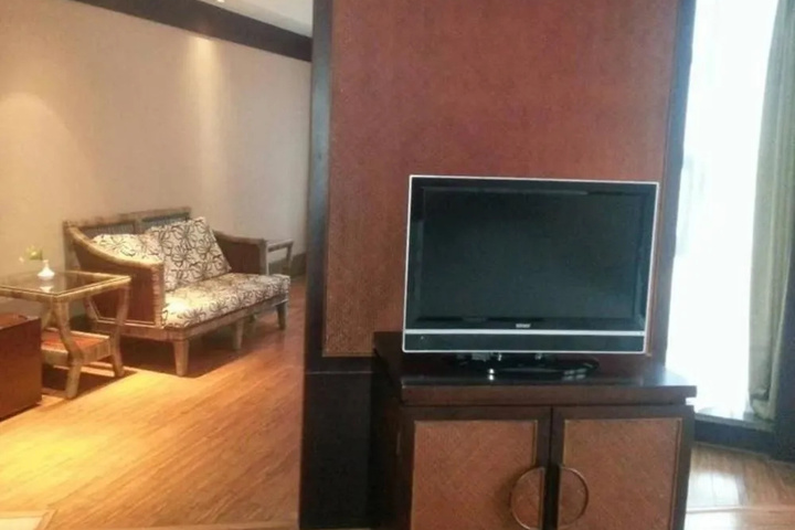 Room 3 of 25