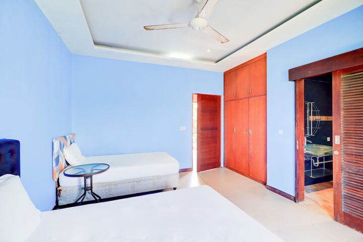 Room 29 of 46