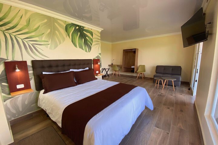 Room 10 of 39