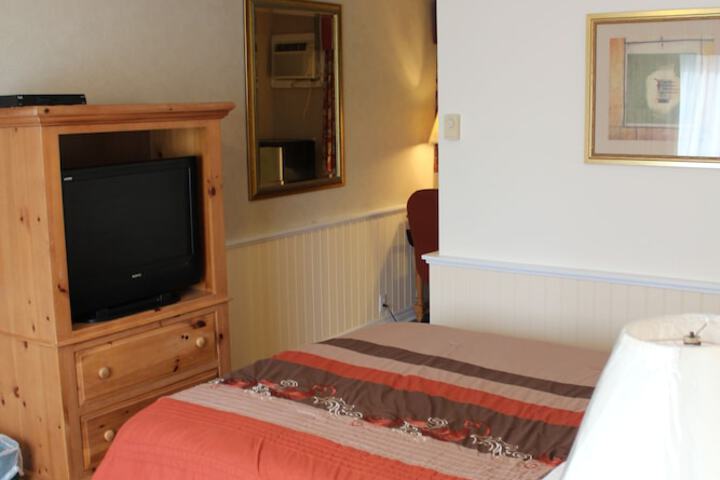 Room 12 of 27