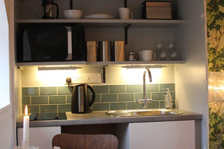 Private kitchenette