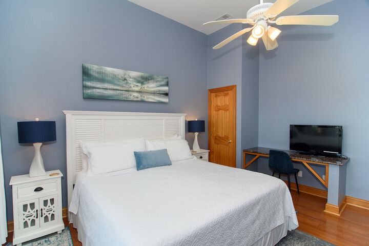 Room 40 of 187