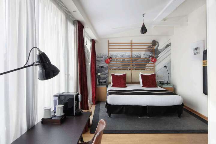 Room 19 of 71