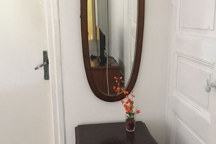 Room 17 of 30