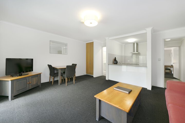 Room 10 of 23