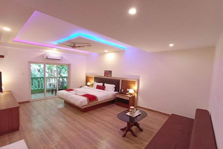 Room 17 of 25