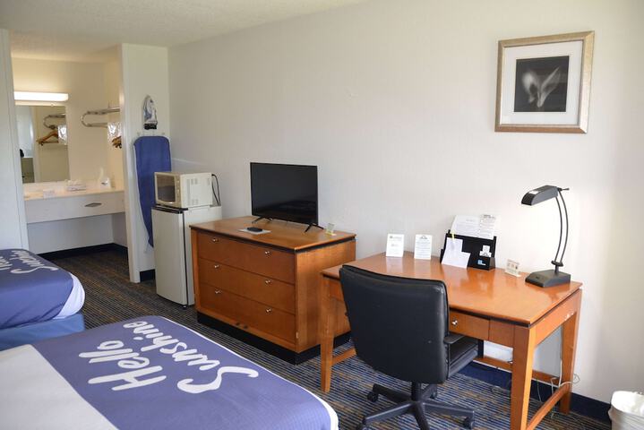 2 Double Beds Pet Friendly (9 of 14)