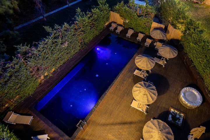 Hotel Pool
