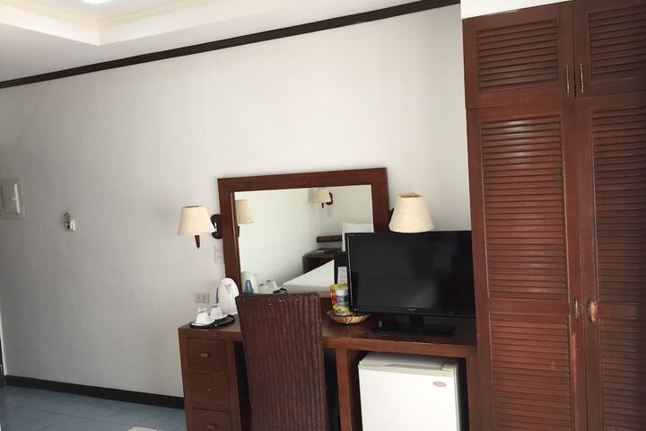 Room 20 of 39