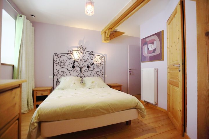 Room 10 of 60