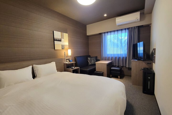 Room 5 of 26
