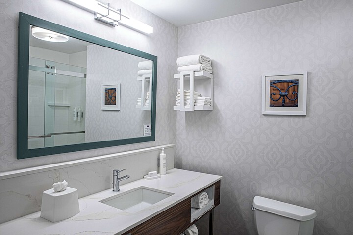Bathroom shower