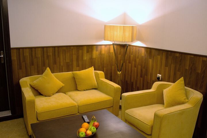 Room 46 of 107