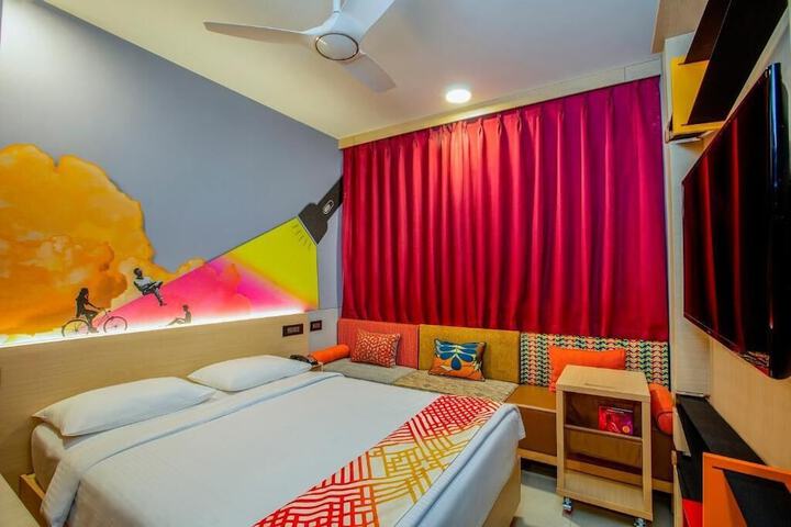 Room 3 of 34
