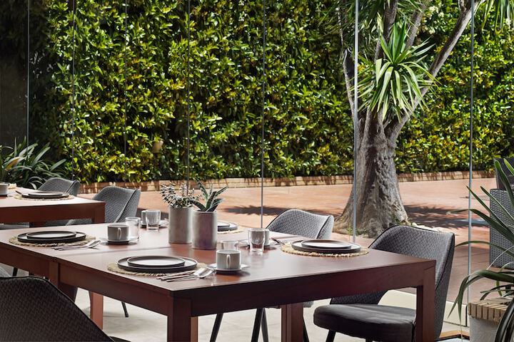 Breakfast area