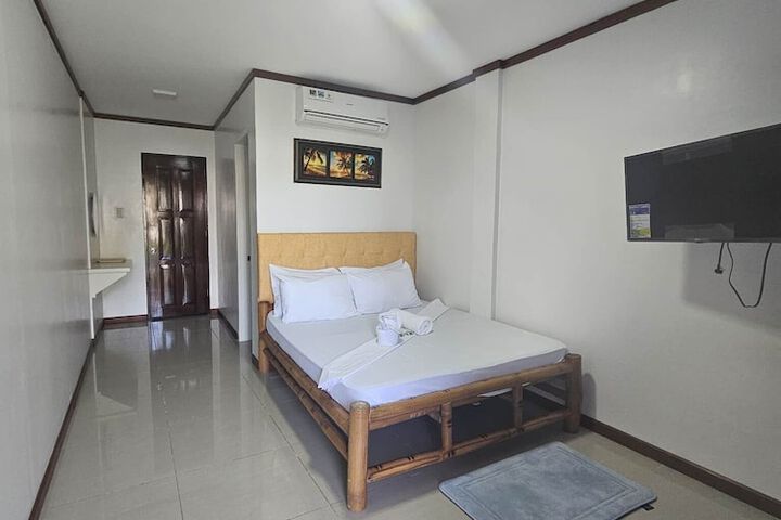 Room 27 of 61